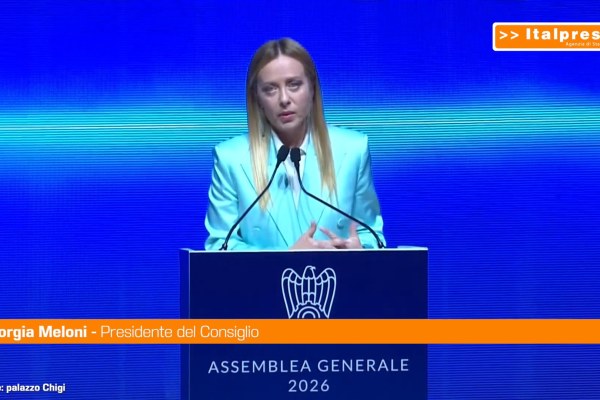 Meloni "L'economia italiana ha retto l'onda d'urto"