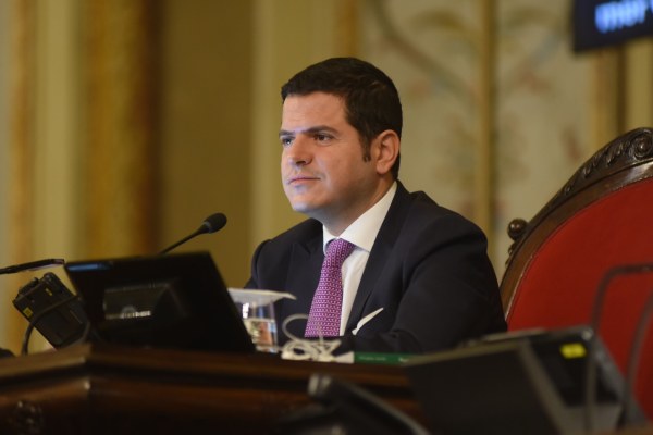 Ars, taglio drastico alla manovrina: stralciati 52 articoli ma è scontro con l’opposizione sui 50 mln dei Fit territoriali 