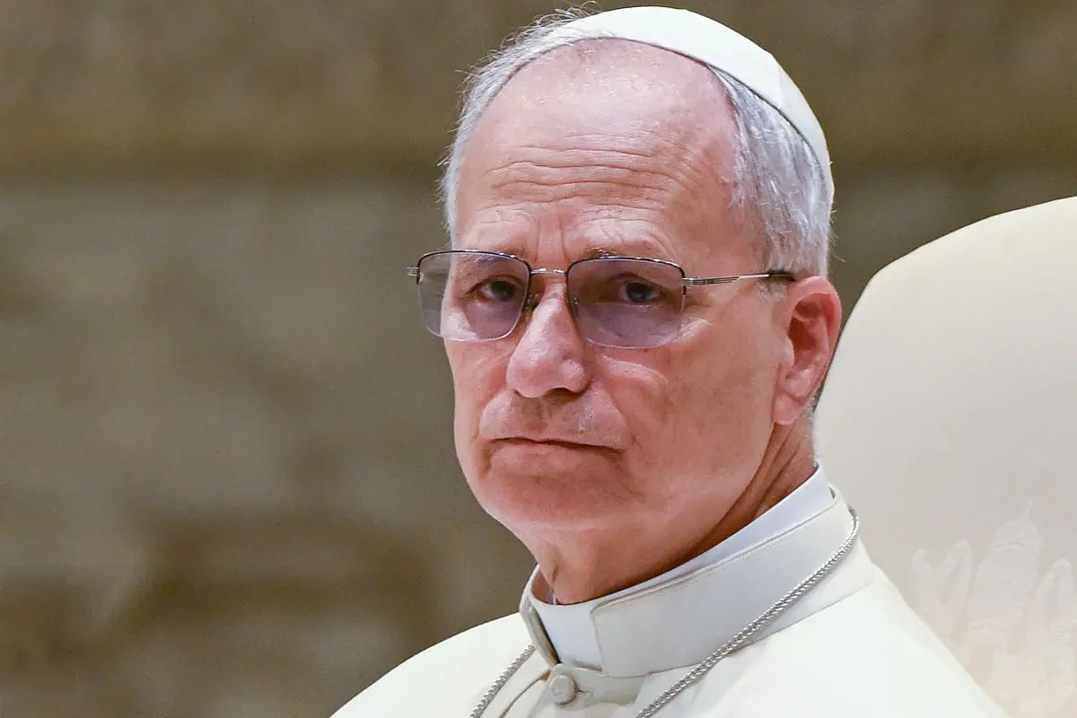 Papa Leone XIV al Gemelli per l’intervento al polmone, massima riservatezza. Dagli Usa: silenzio