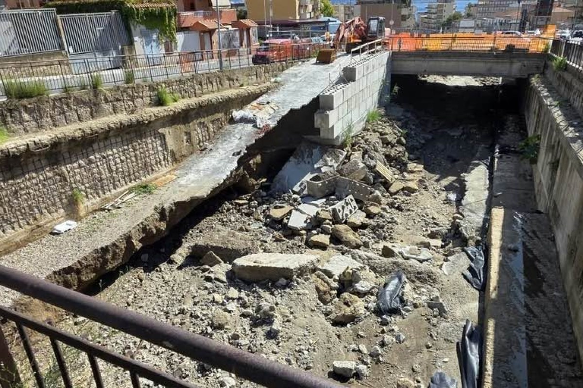 Torrente Annunziata: prime piogge e voragini dopo l'allarme. La denuncia di 'Rinascita Messina'