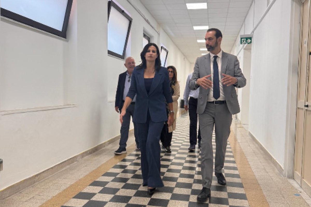 Messina, sopralluogo di Basile al Seguenza: palestra pronta in dieci giorni