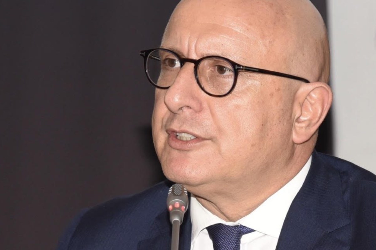 Armao al Gip: “Ho amministrato bilanci da 250 miliardi senza anomalie e mi perdo per 20mila euro?” Il pendolo come il materasso