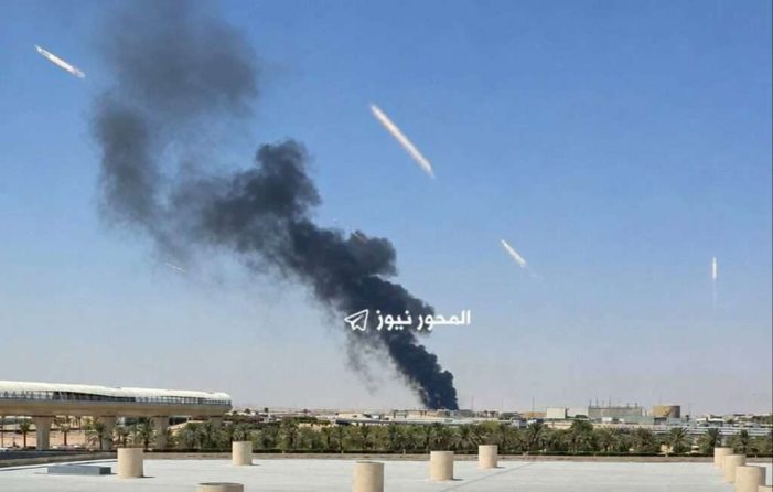 Colpito l’aeroporto di Riad e impianti Aramco, gli Houthi rivendicano l'attacco